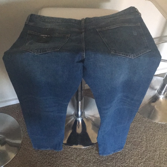 Jeans - Picture 2 of 4